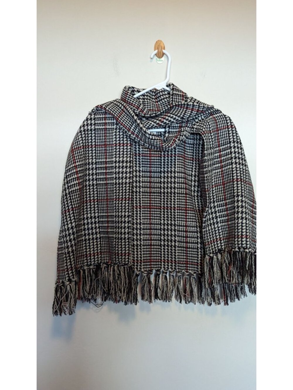 Steve Madden Houndstooth Patterned Wool Blend Scarf With Fringe Trim OSFA